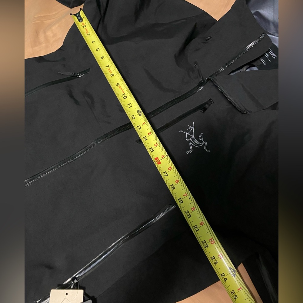 Arc'teryx  Sabre SV Black Men's Jacket - Picture 11 of 16